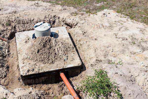 septic tank pumping should be left to trained professionals who have the necessary equipment and expertise